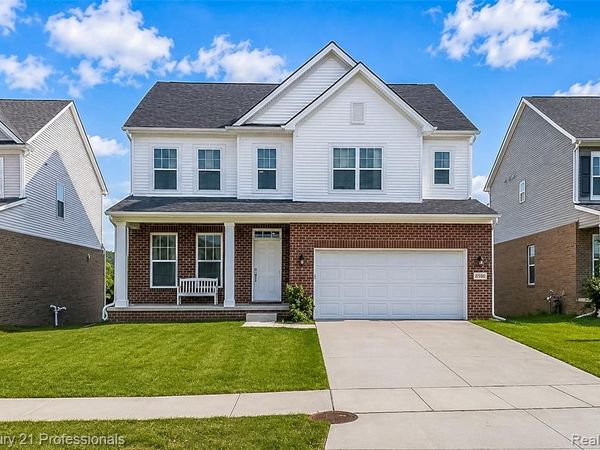 8580 Pioneer Street, Washington Twp, MI 48094