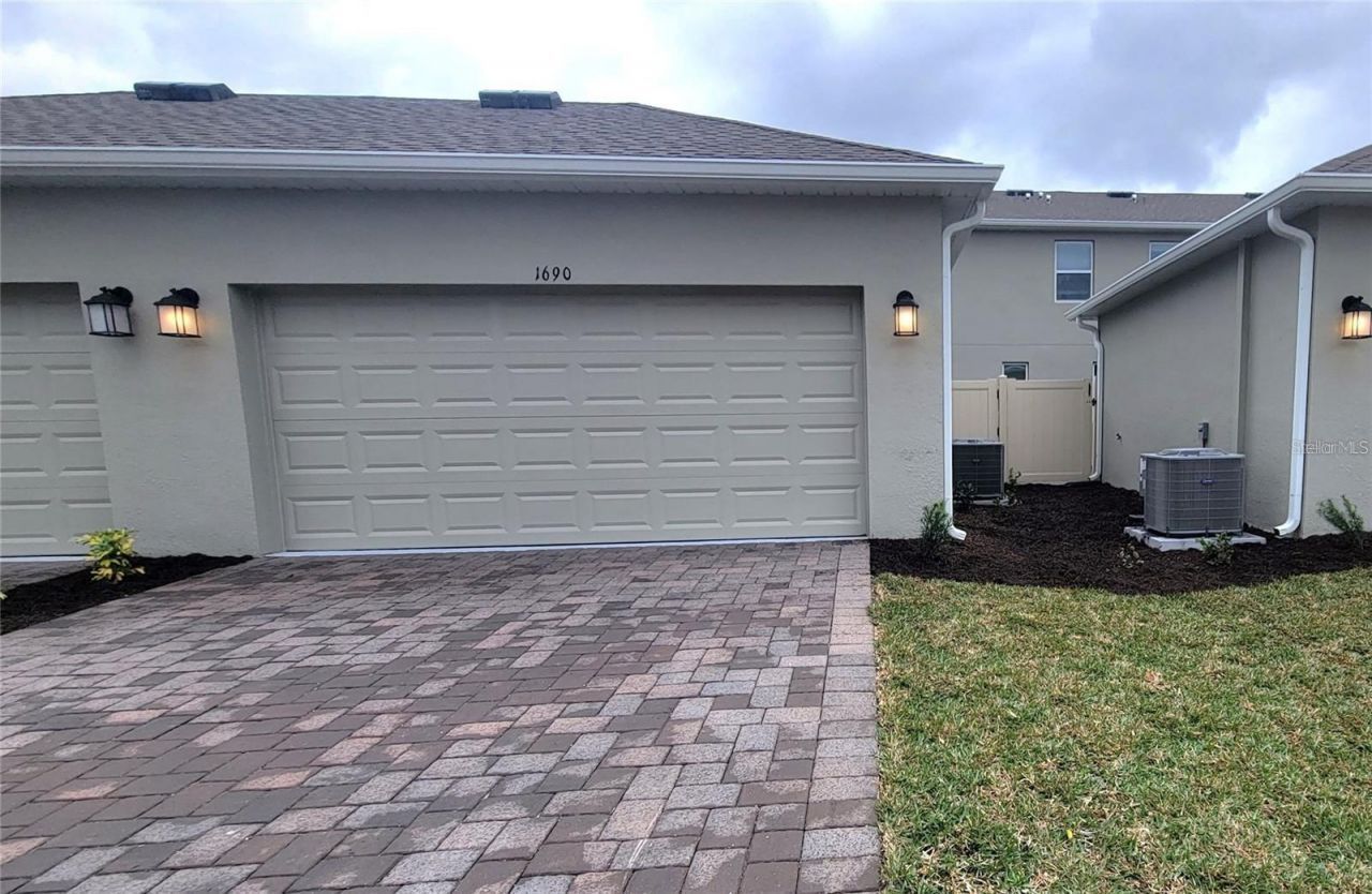 1690 Contentment Loop, Kissimmee, FL 34744 Photo