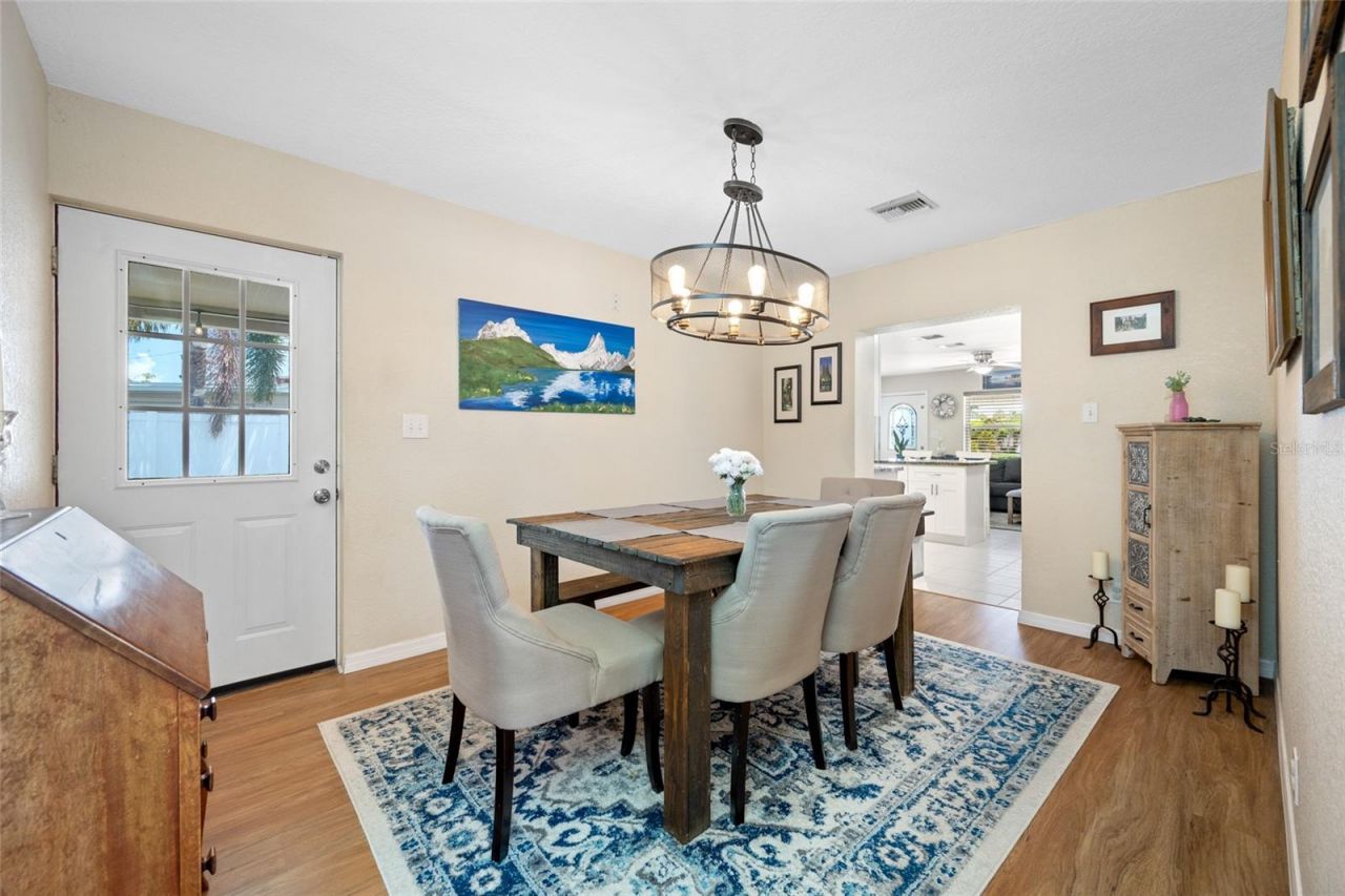7313 37th Avenue N, Saint Petersburg, FL 33710 Photo