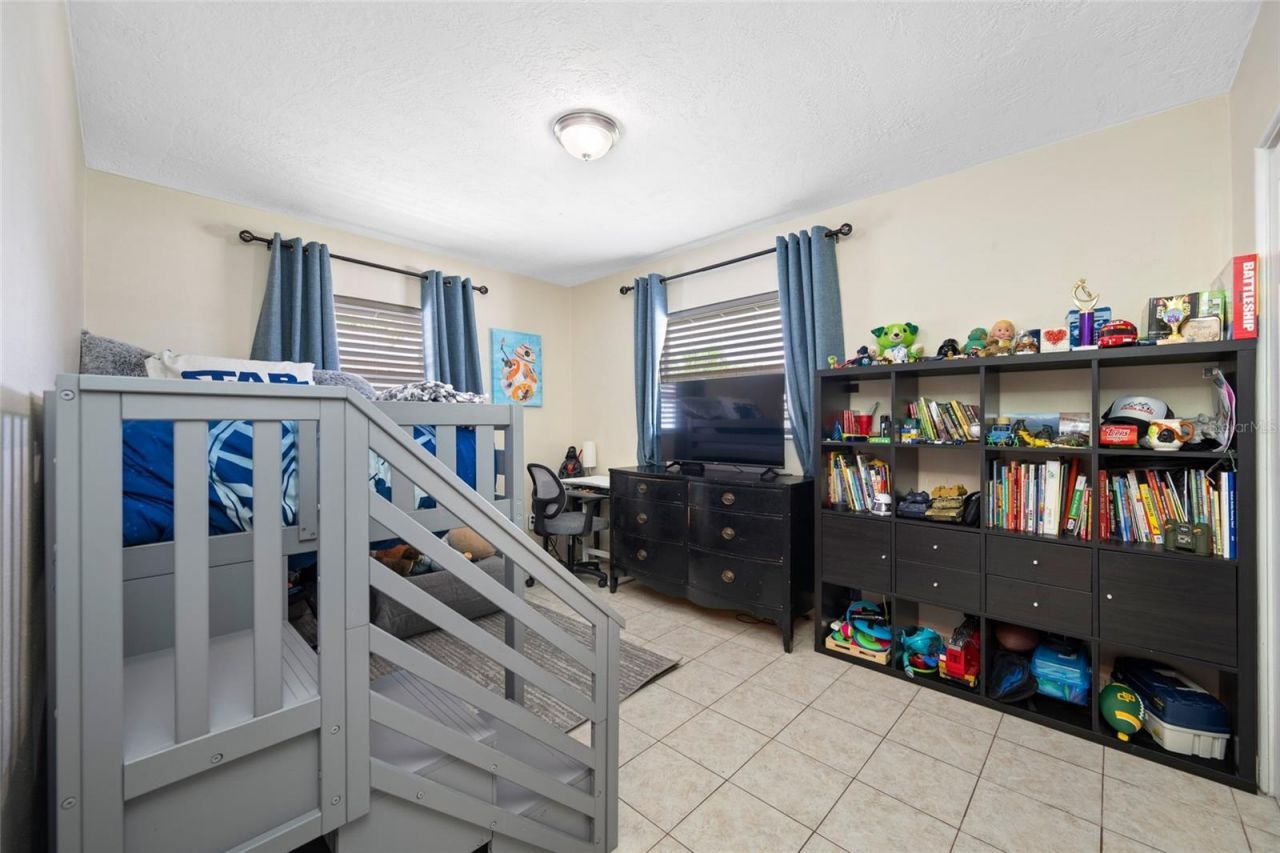 7313 37th Avenue N, Saint Petersburg, FL 33710 Photo