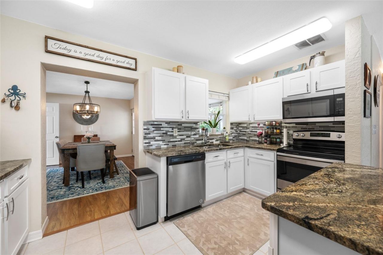 7313 37th Avenue N, Saint Petersburg, FL 33710 Photo