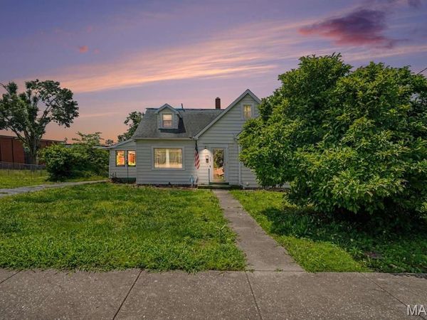 113 College Street , Perryville, MO 63775