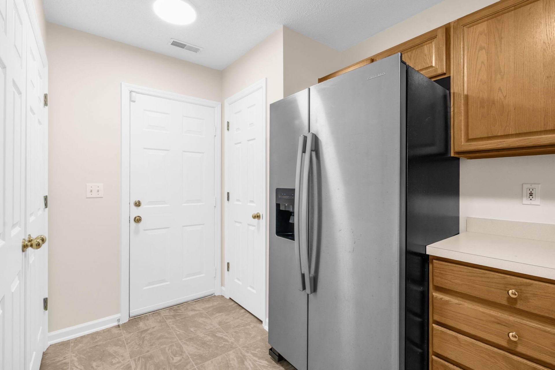 1311 Lantern Road Photo 10