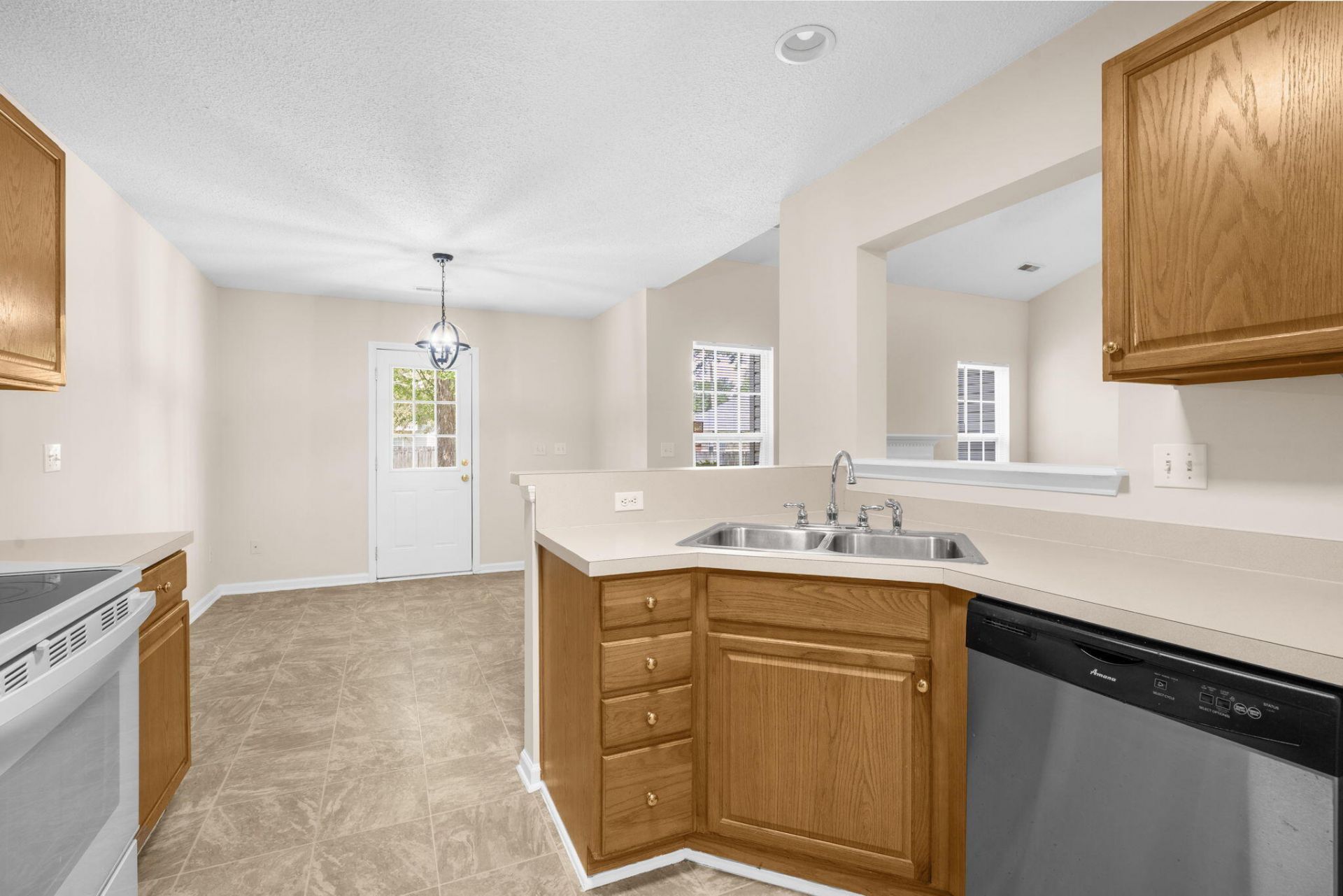 1311 Lantern Road Photo 11