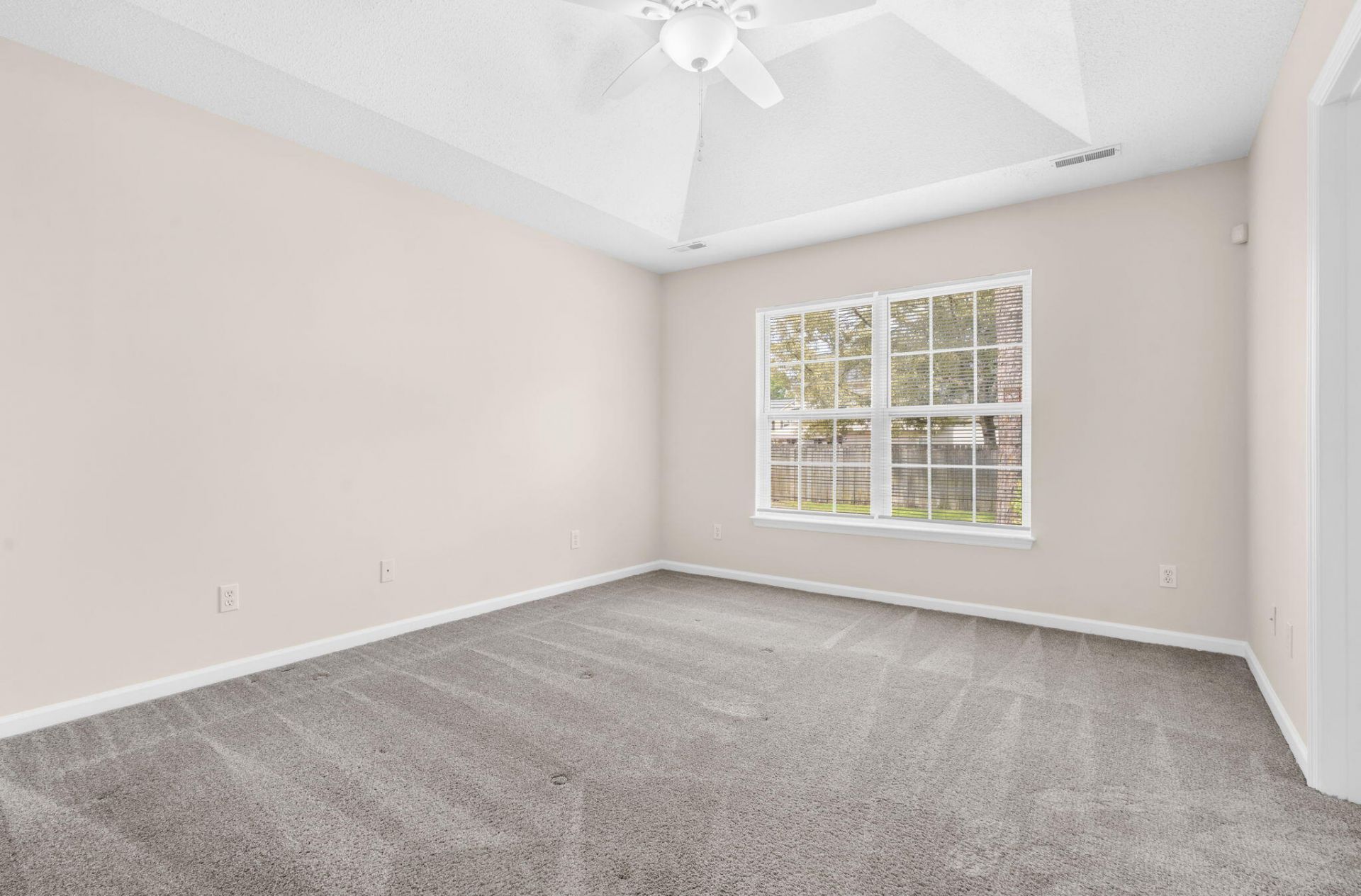 1311 Lantern Road Photo 13