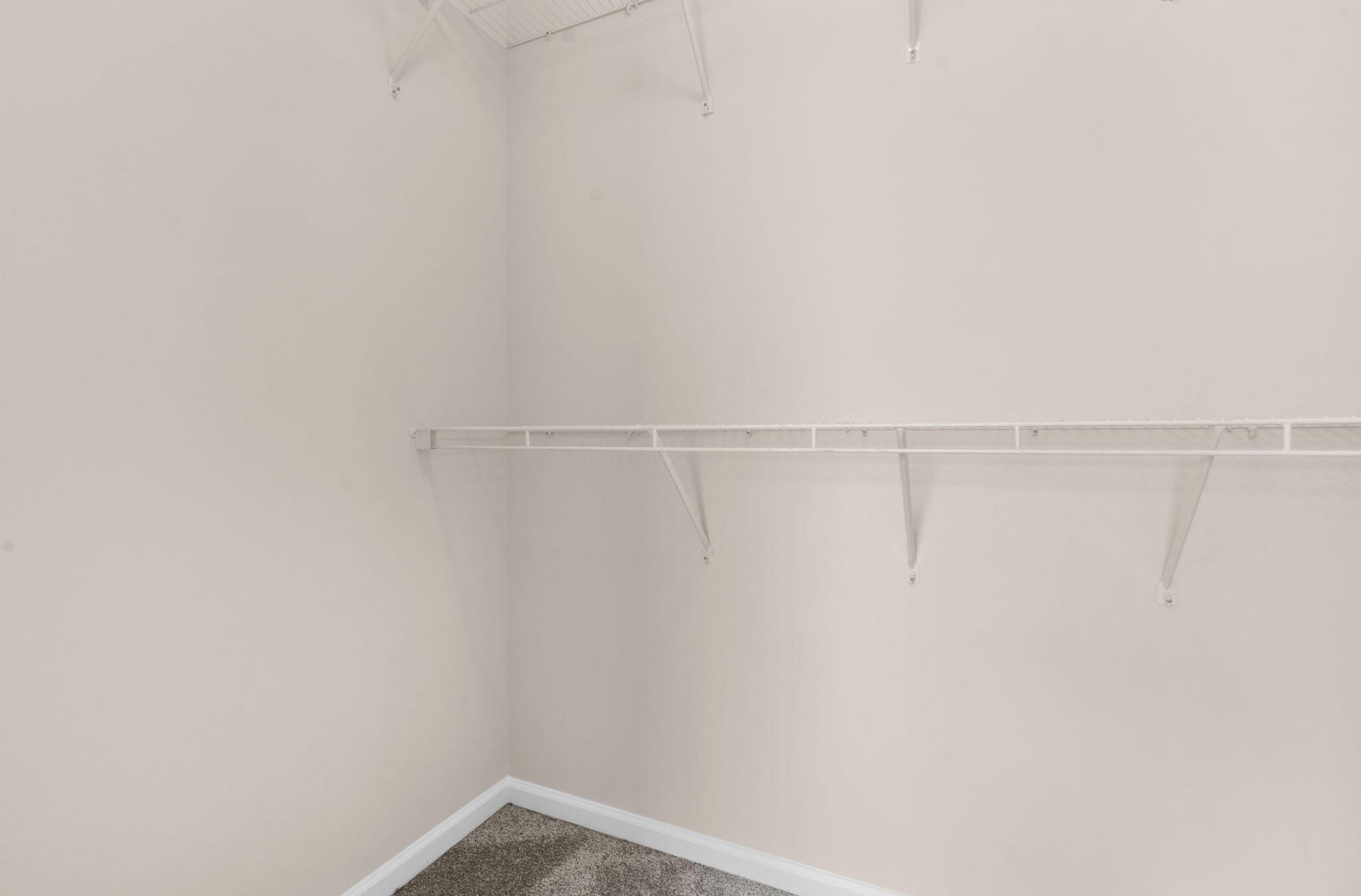 1311 Lantern Road Photo 17