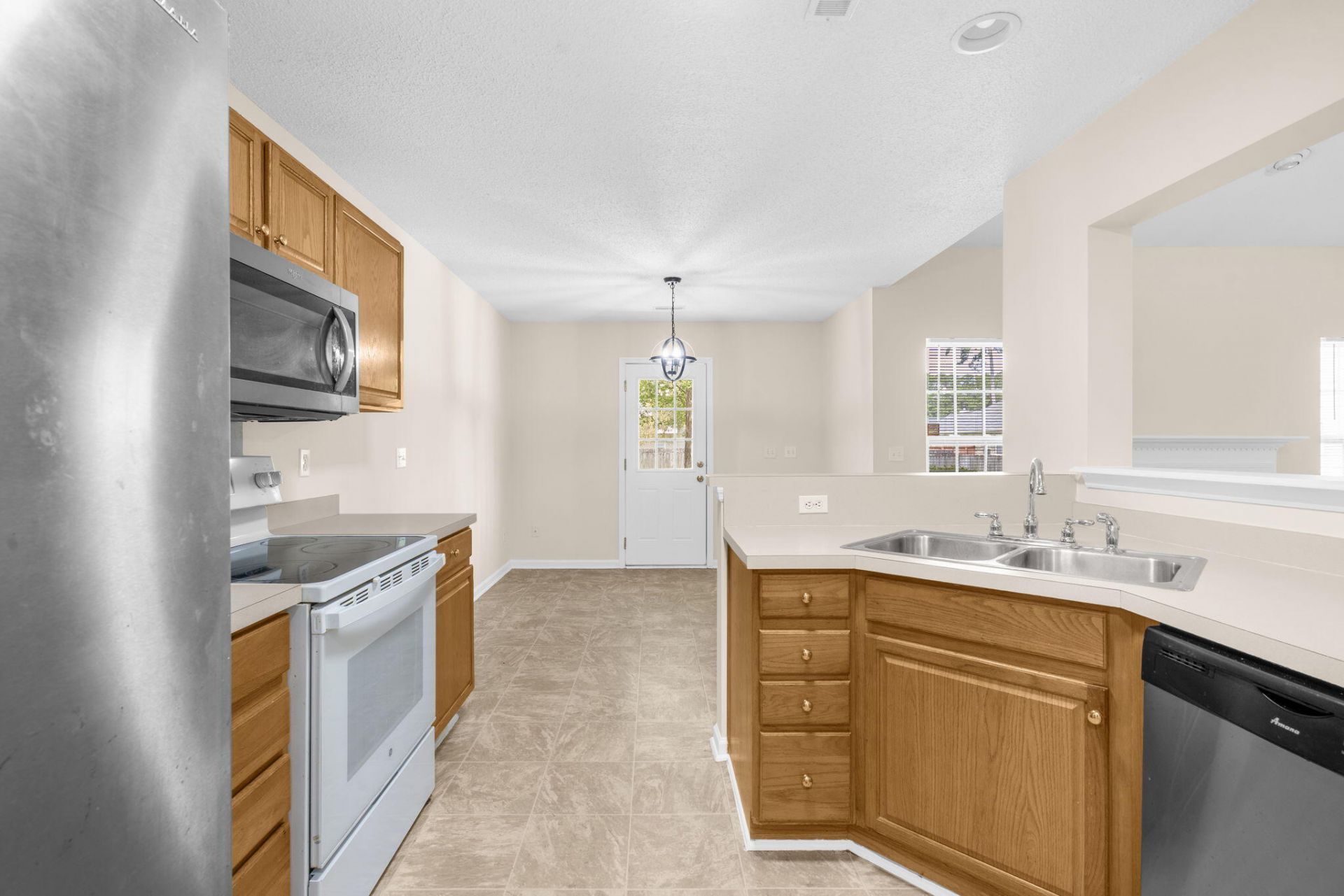 1311 Lantern Road Photo 8