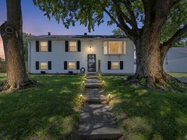 1427 Tam-O-Shanter Lane, Kokomo, IN 46902