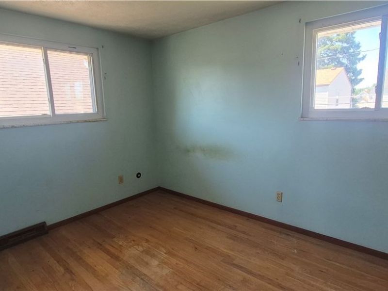 3908 Kenmore Avenue , Parma, OH 44134 Photo 14