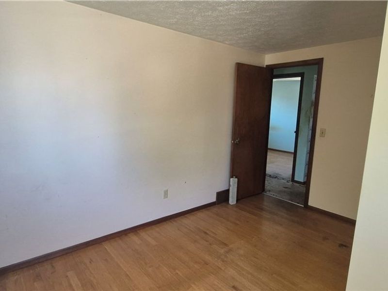 3908 Kenmore Avenue , Parma, OH 44134 Photo 15