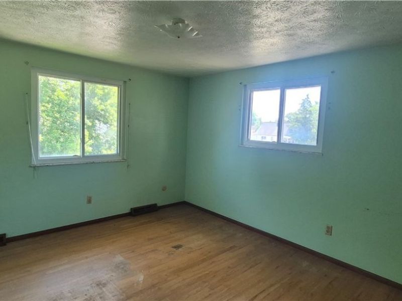 3908 Kenmore Avenue , Parma, OH 44134 Photo 16