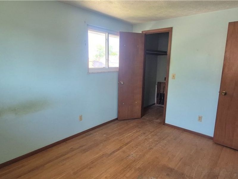 3908 Kenmore Avenue , Parma, OH 44134 Photo 19