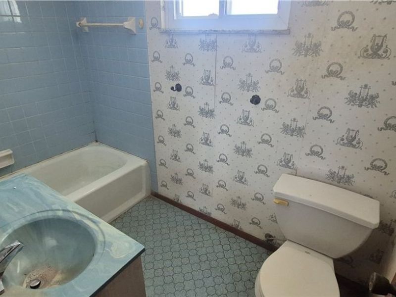 3908 Kenmore Avenue , Parma, OH 44134 Photo 22