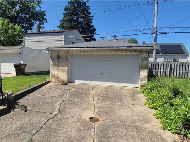 3908 Kenmore Avenue , Parma, OH 44134 Photo 26