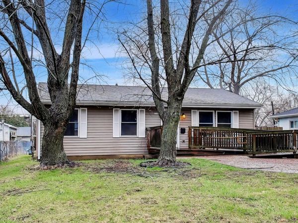 37182 N Il Route 59 , Lake Villa, IL 60046