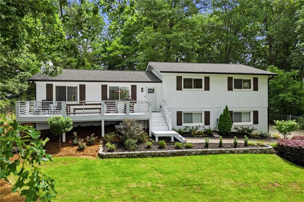 1112 Washington Court, Woodstock, GA 30188 Main Photo