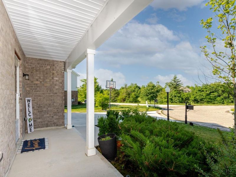 5762 Courtney Lane, Clayton, OH 45315 Photo 4