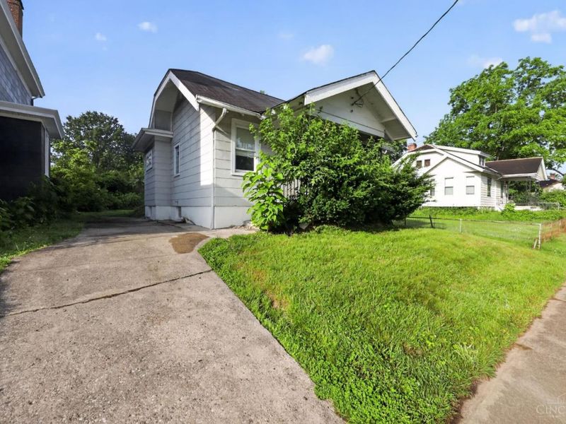 1833 Cordova Avenue, North College Hill, OH 45239 Photo 3
