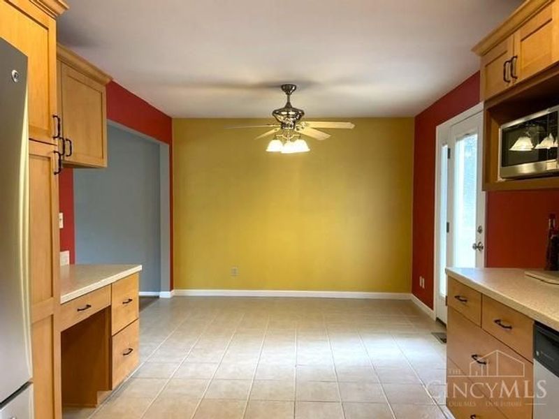 1559 Rockhurst Lane, Cincinnati, OH 45255 Photo 14