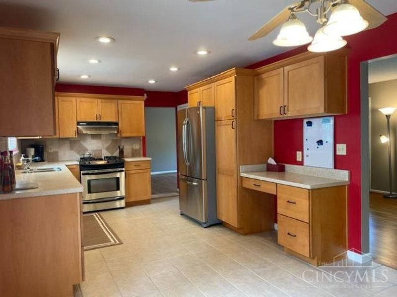 1559 Rockhurst Lane, Cincinnati, OH 45255 Photo 15
