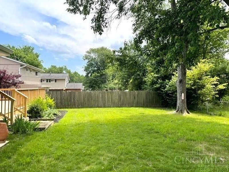 1559 Rockhurst Lane, Cincinnati, OH 45255 Photo 3