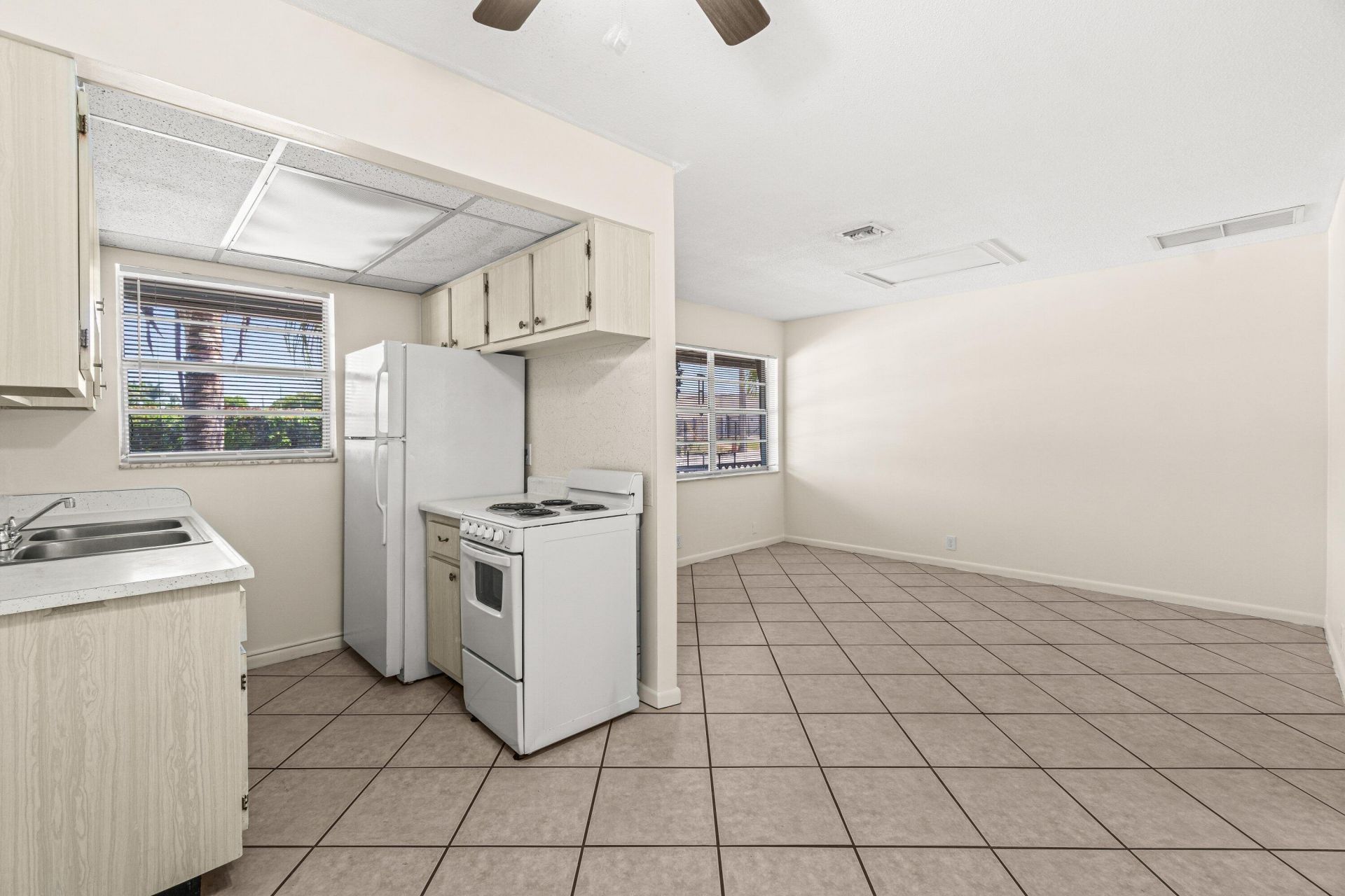 504 9th Avenue N, Unit 508, Lake Worth Beach, FL 33460 Photo