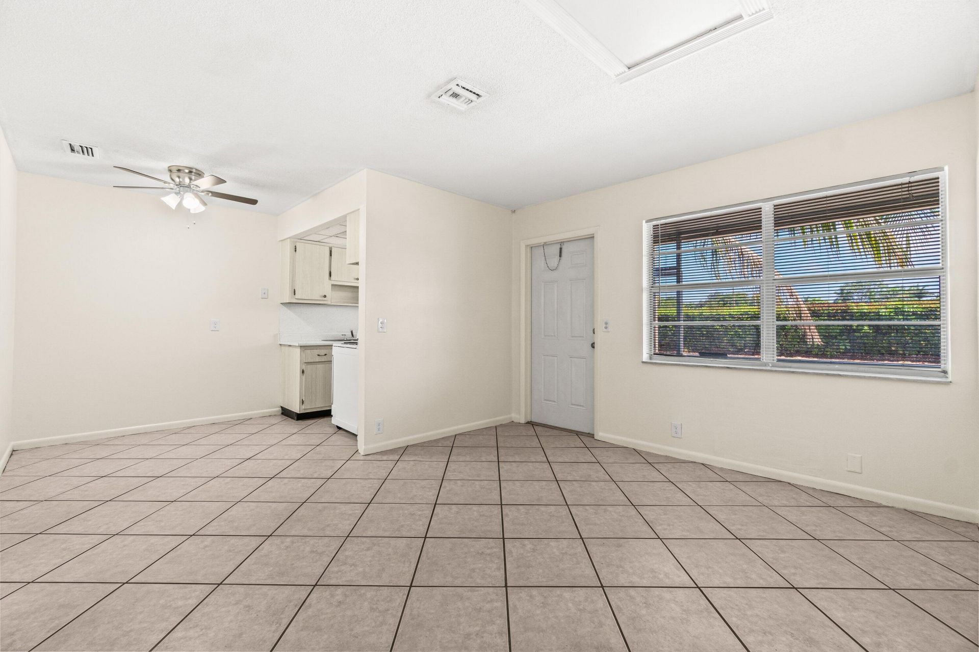 504 9th Avenue N, Unit 508, Lake Worth Beach, FL 33460 Photo