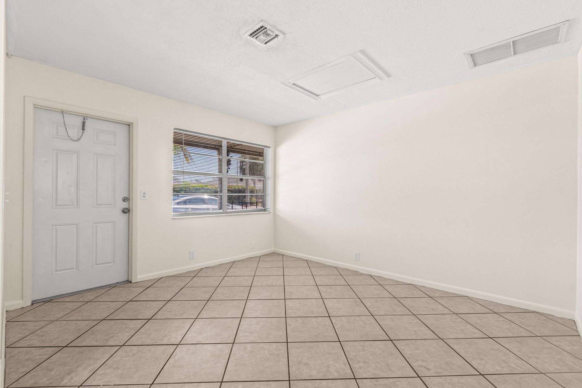 504 9th Avenue N, Unit 508, Lake Worth Beach, FL 33460 Photo