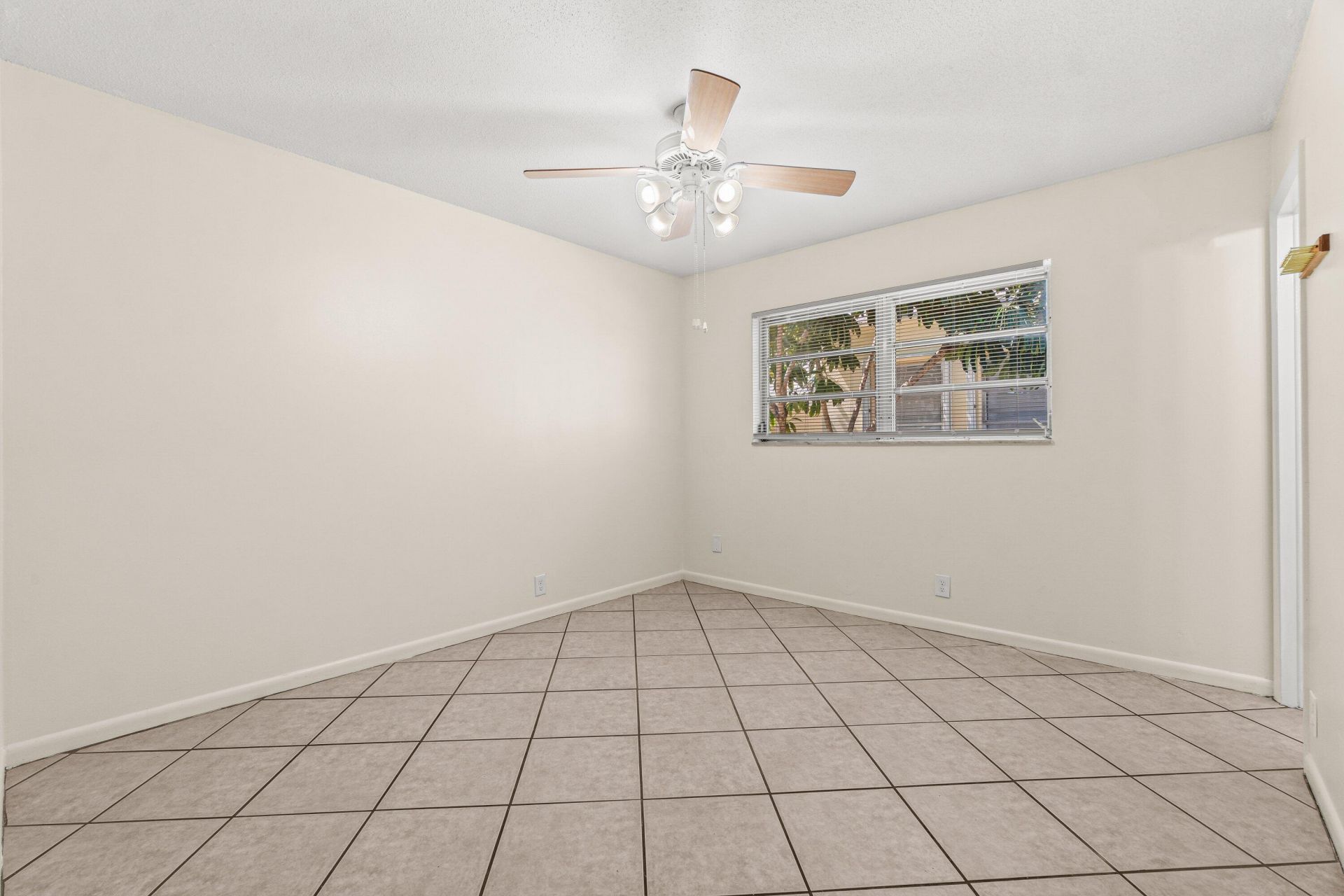 504 9th Avenue N, Unit 508, Lake Worth Beach, FL 33460 Photo