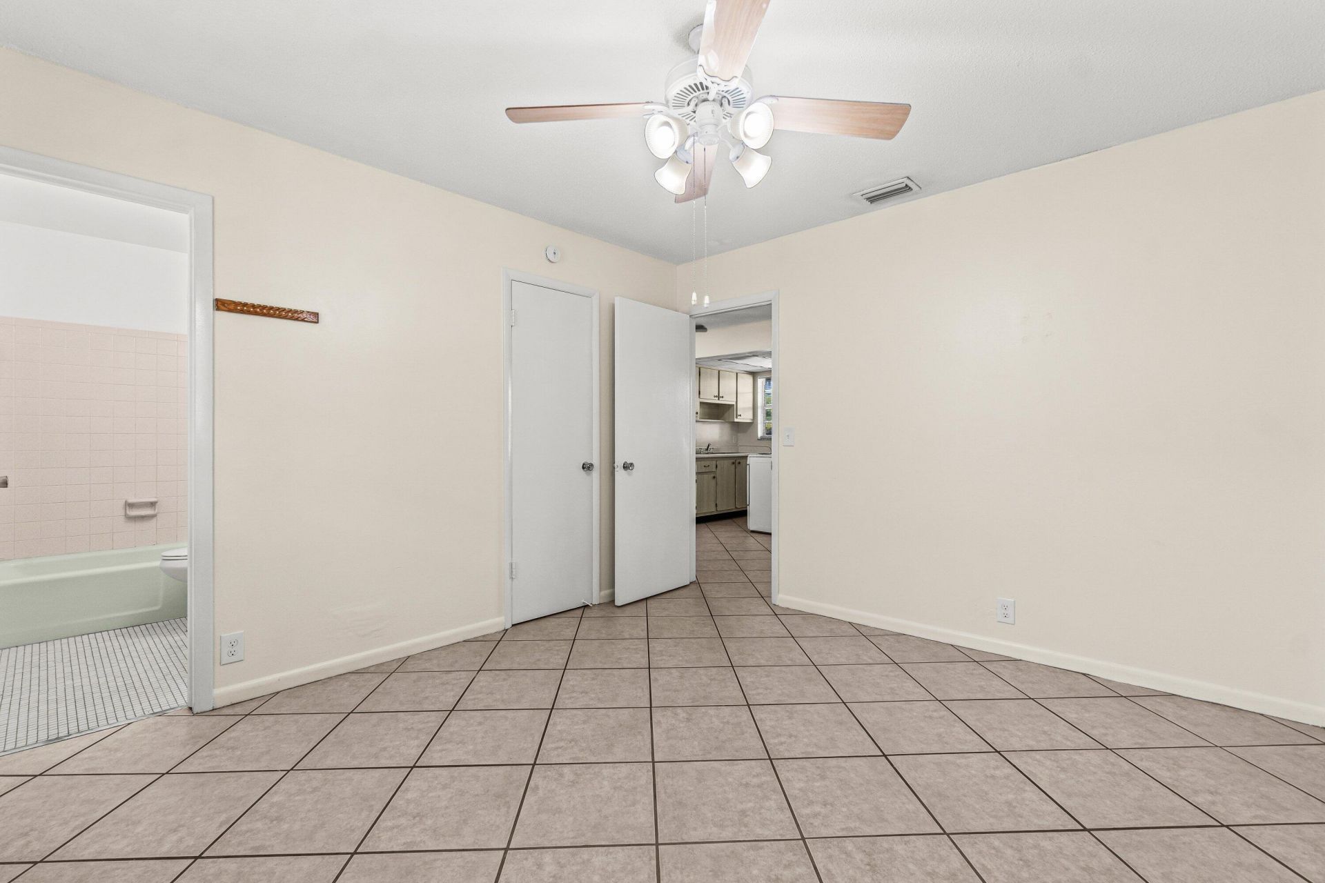 504 9th Avenue N, Unit 508, Lake Worth Beach, FL 33460 Photo