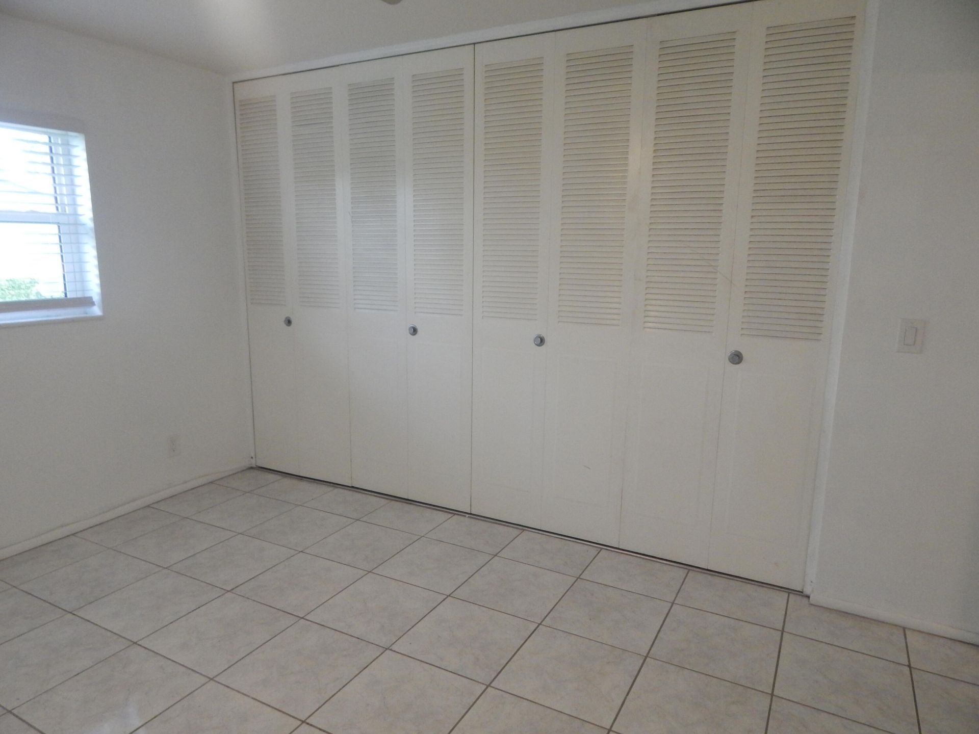 2930 E Ashley Dr Drive E, Unit B, West Palm Beach, FL 33415 Photo