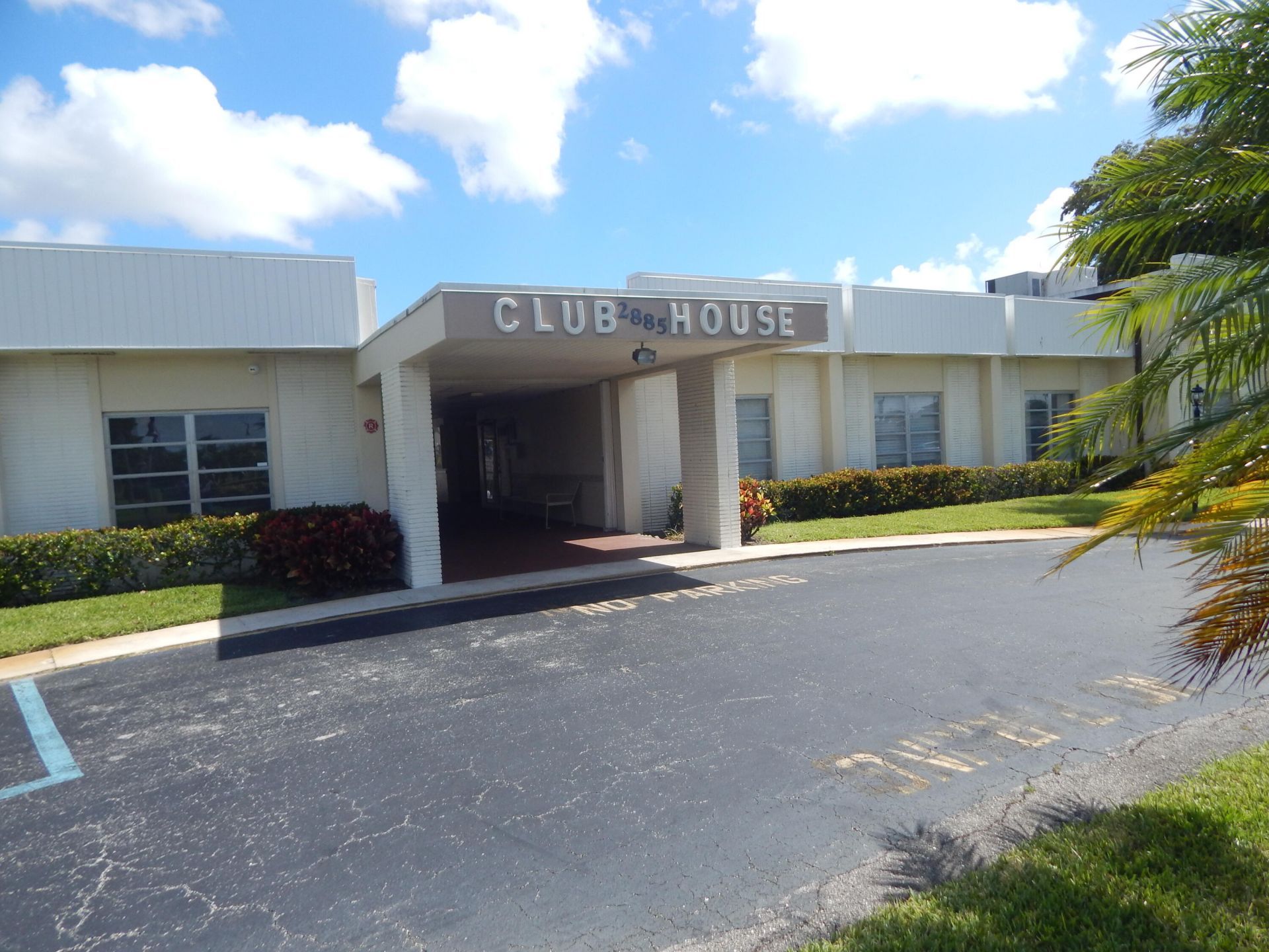 2930 E Ashley Dr Drive E, Unit B, West Palm Beach, FL 33415 Photo