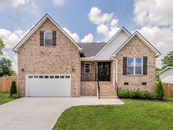 8017 Little Joe Rd, Powell, TN 37849
