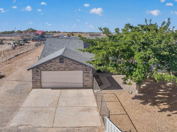 5629 Powers Way Road SW, Albuquerque, NM 87121