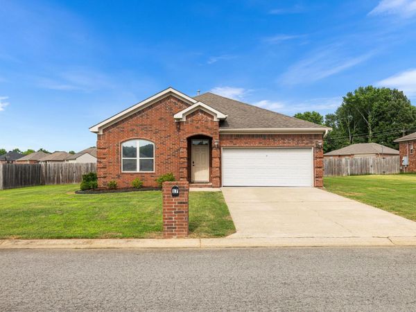 17 Stonehenge Drive, Cabot, AR 72023