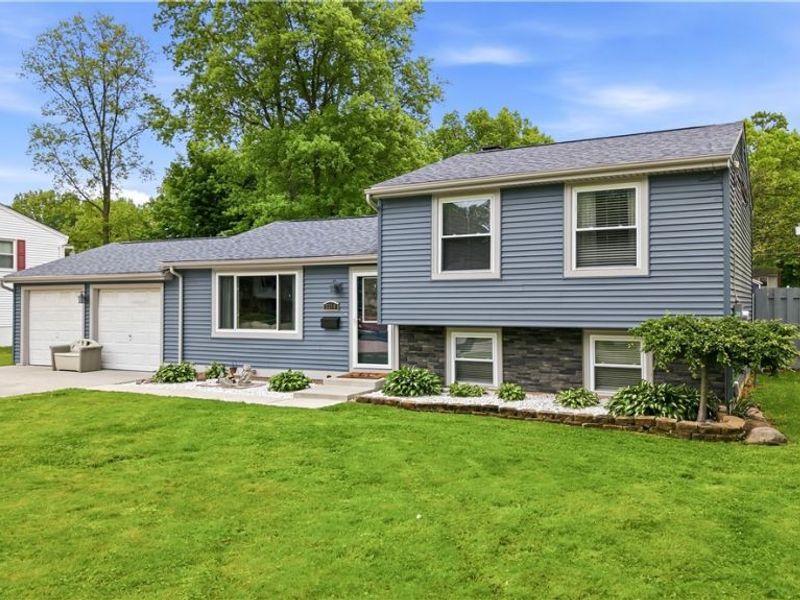 2219 Woodland Trace Street , Austintown, OH 44515 Photo 1