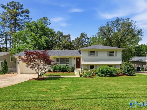 2806 Briarwood Drive SE, Huntsville, AL 35801