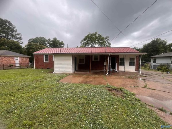 3806 Lakeview Drive NW, Huntsville, AL 35810
