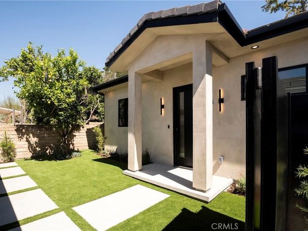 6212 Acadia, Unit A, Agoura Hills, CA 91301