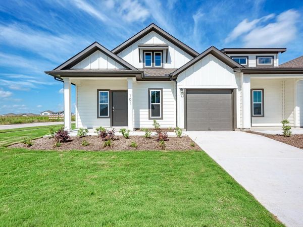 101 Backwood PASS, Taylor, TX 76574