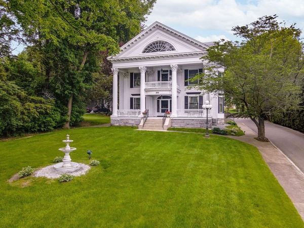 305 Andover Street, Lowell, MA 01852