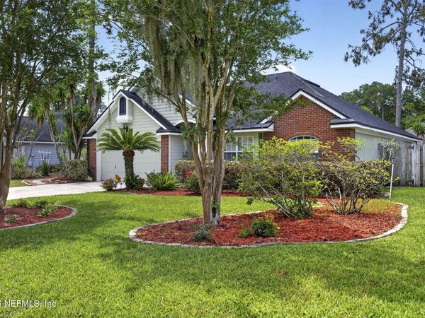 293 MAPLEWOOD Drive, St. Johns, FL 32259