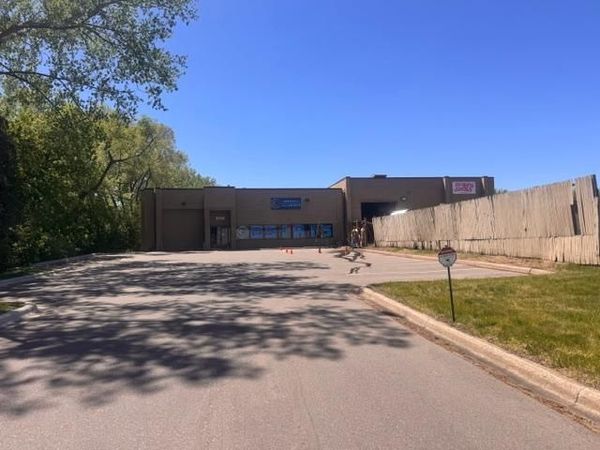 9250 Holly Street NW, Coon Rapids, MN 55433