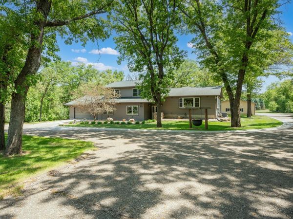 2000 Schmidt Court SE, Rochester, MN 55904