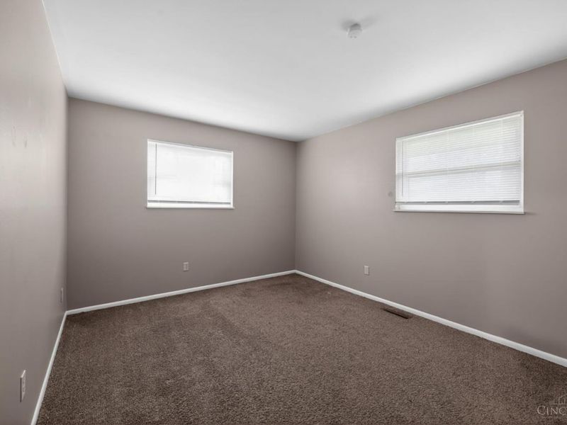 2494 W Kemper Road, Colerain Township, OH 45231 Photo 5