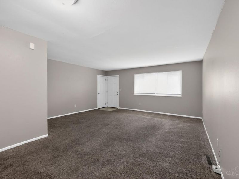 2494 W Kemper Road, Colerain Township, OH 45231 Photo 6