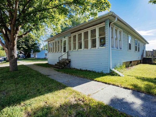 99 N BELL STREET, Fond Du Lac, WI 54935