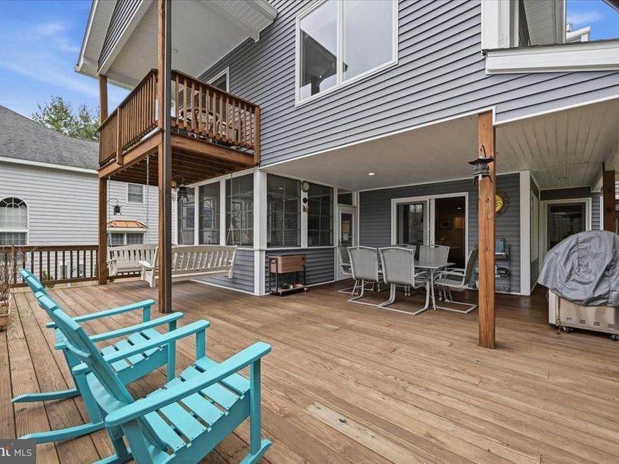 111 Spinnler , Tafton, PA 18464 Main Photo