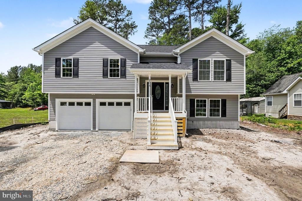 275 Greenway Dr, Colonial Beach, VA 22443 Main Photo