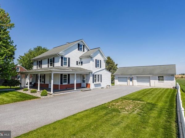 3717 OLD PHILADELPHIA PIKE, GORDONVILLE, PA 17529